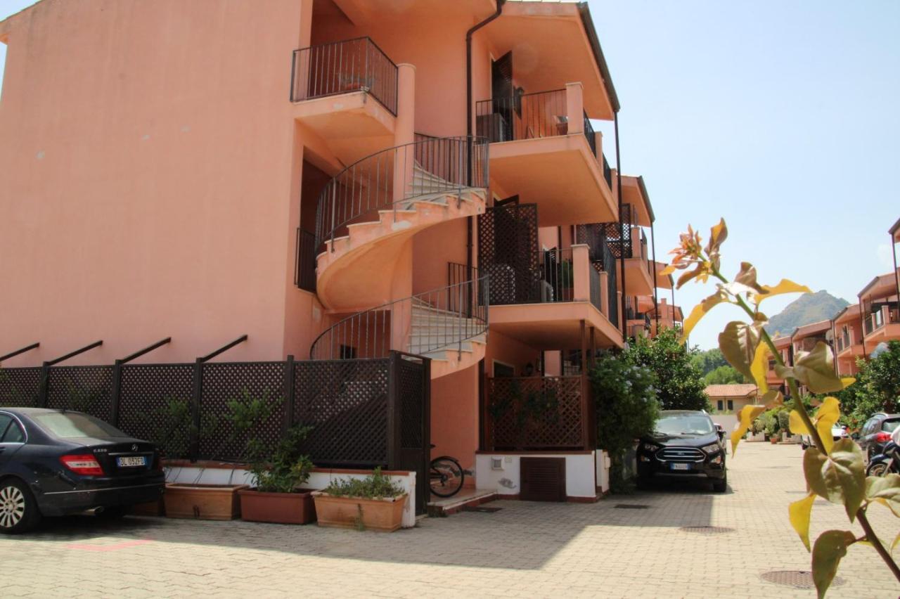 Poseidone Sea Apartment Taormina Mazzeo Exterior foto