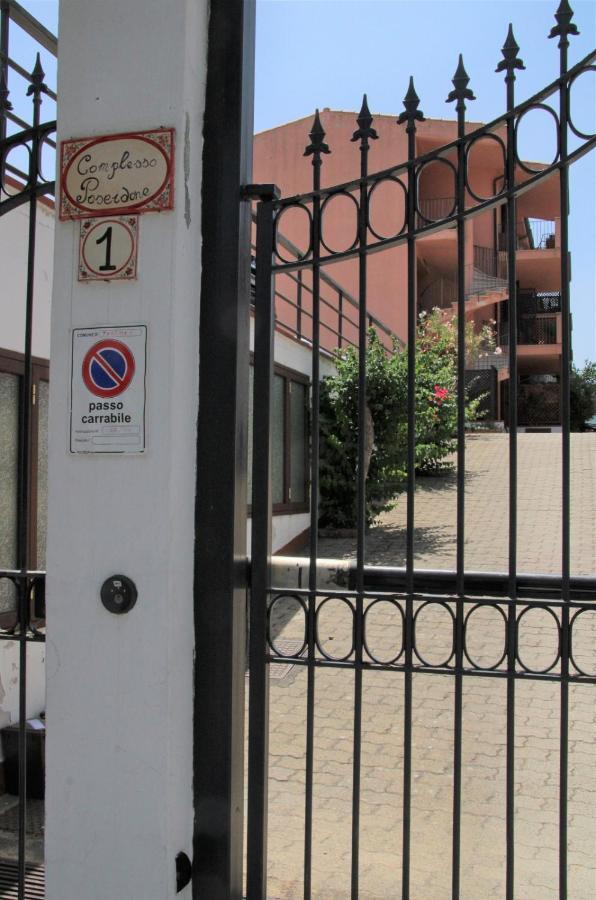 Poseidone Sea Apartment Taormina Mazzeo Exterior foto